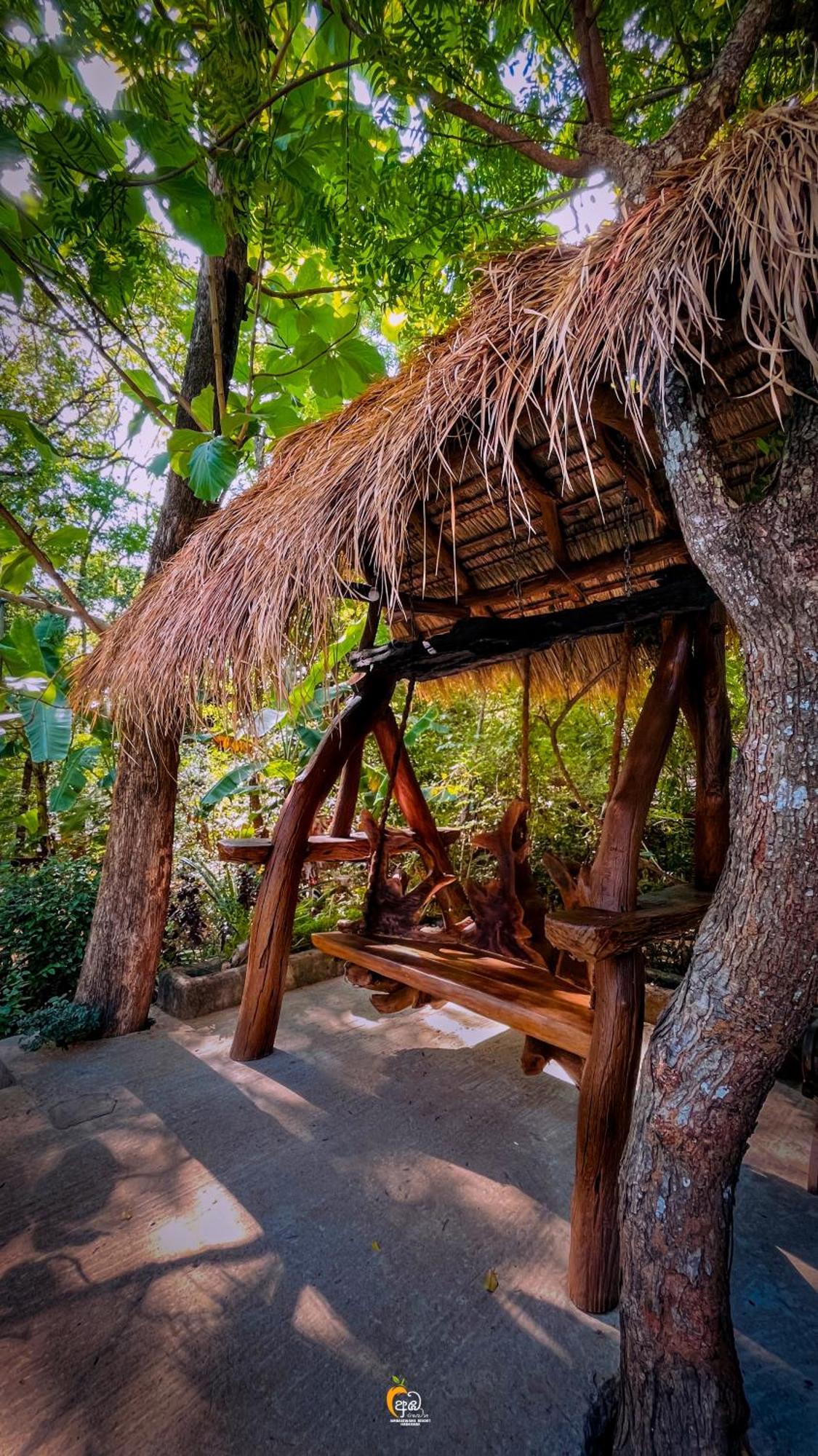 Habarana Tree House Ambasewana Resort エクステリア 写真